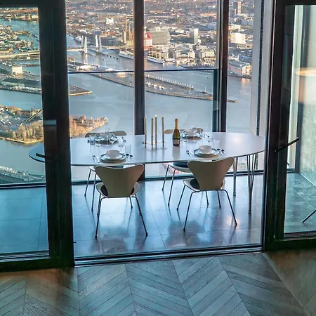 Penthouse 70th Floor Karlatornet *