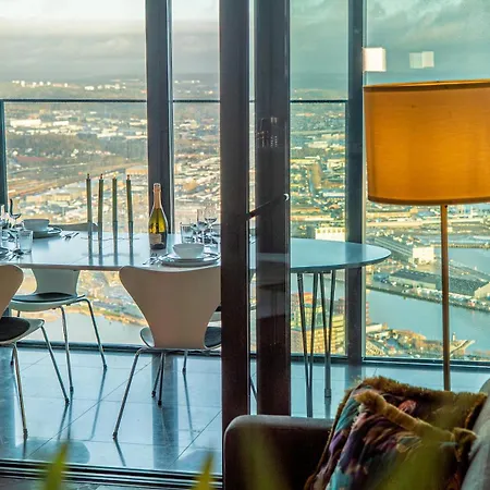 Penthouse 70th Floor Karlatornet Göteborg