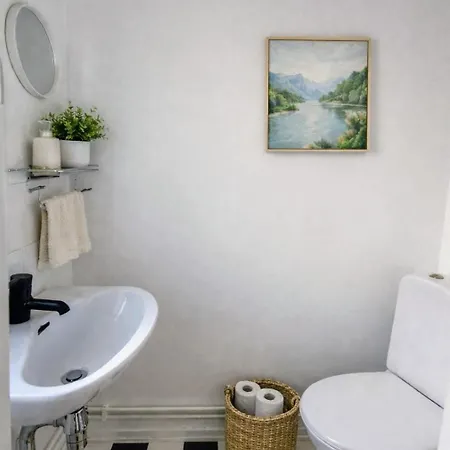 Premium Workers 8br 13beds 2kitchen 3bath Göteborg