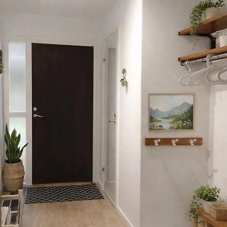 펜션 Premium Workers 8br 13beds 2kitchen 3bath 예테보리