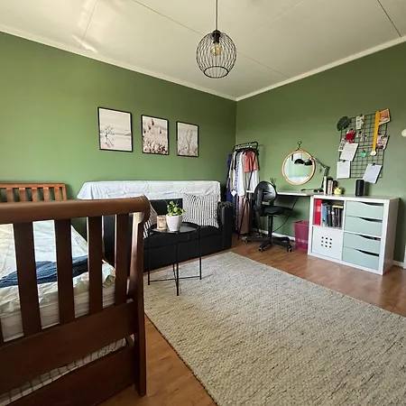 The Yellow Townhouse Villa Gothenburg