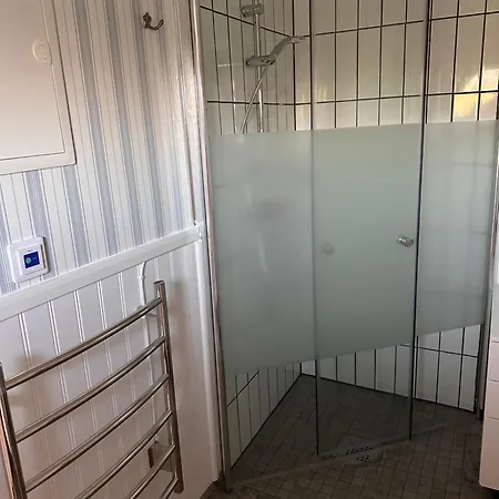 Backstugan - Litet Hus Med Storslaget Laege Vakantiehuis *