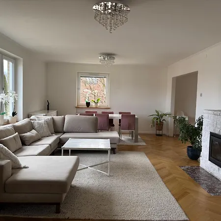Villa Grand With Great Location! Gothenburg