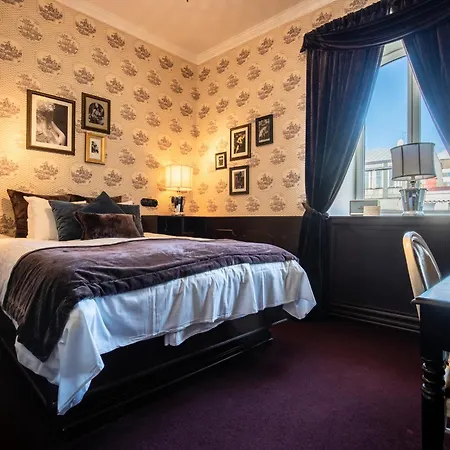 Pigalle Hotel 5*