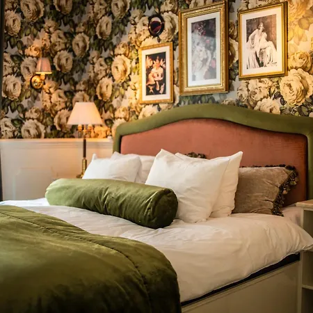Pigalle 5*