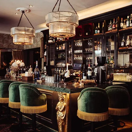 Pigalle Hotel
