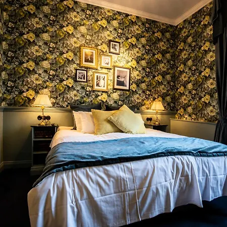 Pigalle Hotel