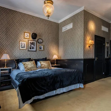 Pigalle Hotel 5*
