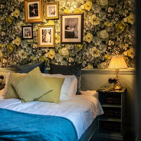 Pigalle 5*