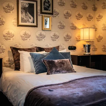 Pigalle 5*