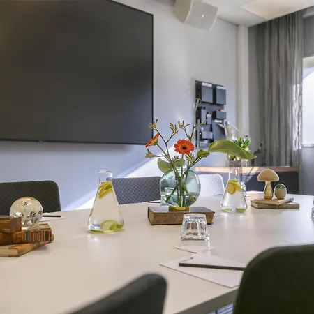 Otel Radisson Blu Riverside 4*