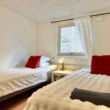 別荘 Workers - 5 Bedroom - 2 Bath - Volvo - Parking