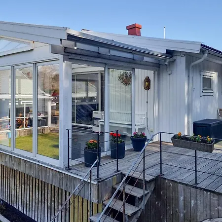 Ferienhaus 2 Bedroom Gorgeous In Torslanda