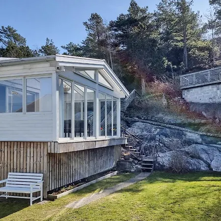 2 Bedroom Gorgeous In Torslanda
