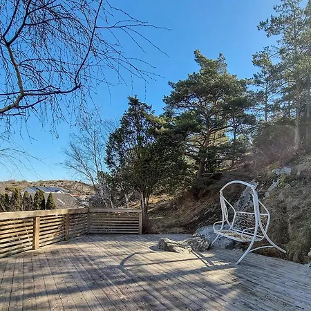 2 Bedroom Gorgeous In Torslanda Ferienhaus Göteborg