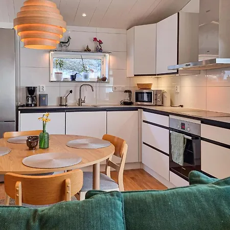 2 Bedroom Gorgeous In Torslanda