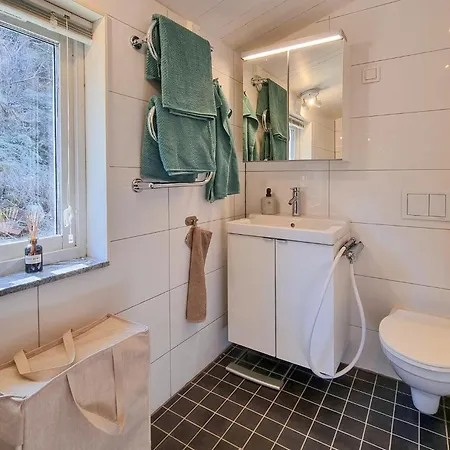 Ferienhaus 2 Bedroom Gorgeous In Torslanda *