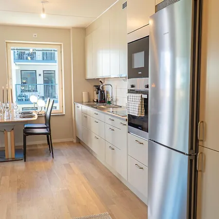 Avenyn Hideaway By Beyond With Big Balcony Gothenburg