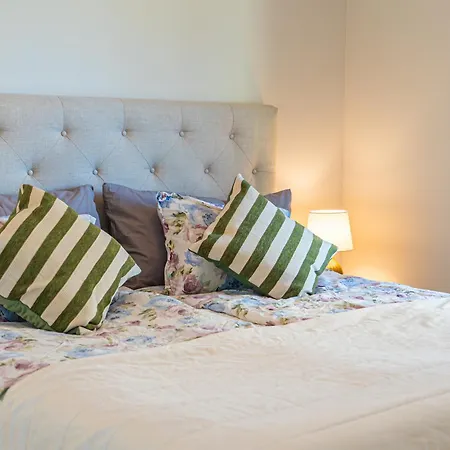 Avenyn Hideaway By Beyond With Big Balcony Gothenburg