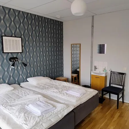Avenyn Hostel, Former Le Mat Hostel