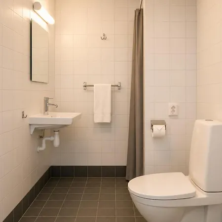 Avenyn Hostel, Former Le Mat *