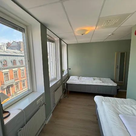 Avenyn Hostel, Former Le Mat *
