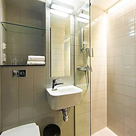 Comfort Hotel 3*