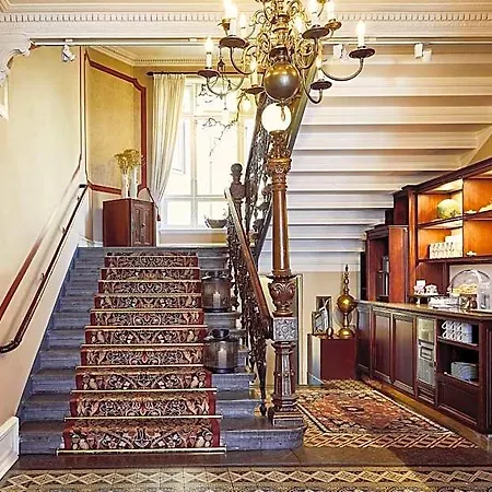 Hotel Royal