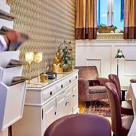 Hotel Royal