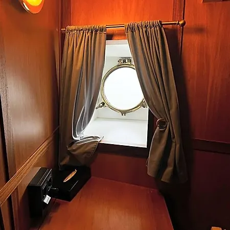 Barken Viking 3*