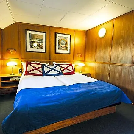 Barken Viking 3*
