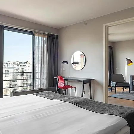 Hotel Quality 11 & Eriksbergshallen Gotenburg
