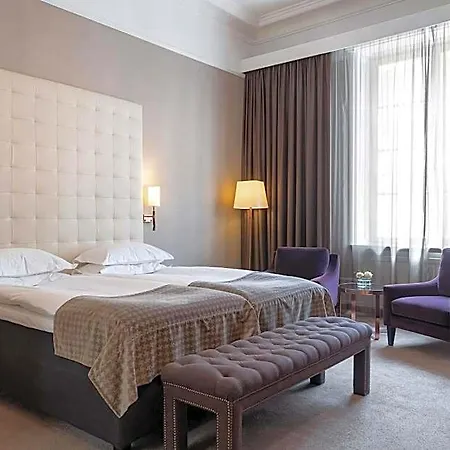 Elite Plaza Hotel