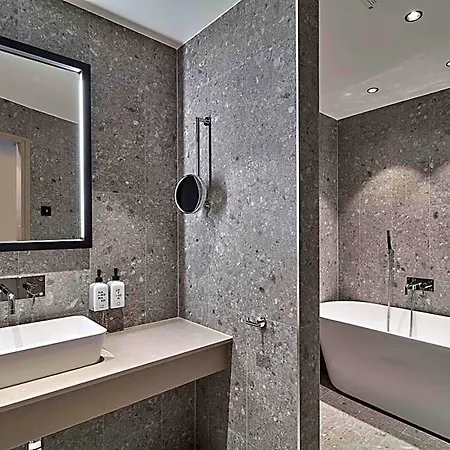 Scandic Crown 4*