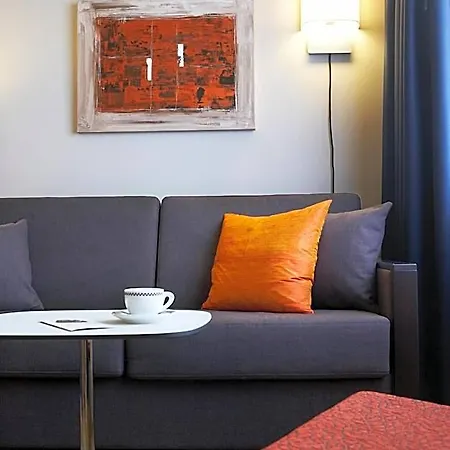 Quality Waterfront Hotel
