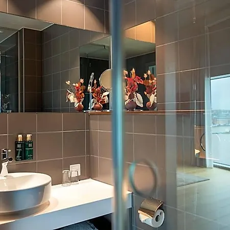 Clarion The Pier Hotel 4*