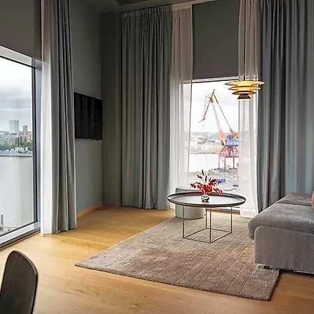 Hotel Clarion The Pier 4*