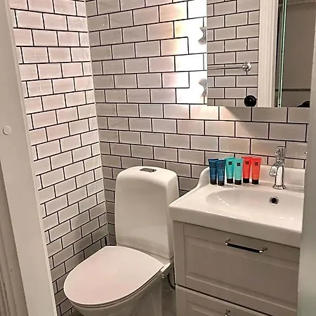 Wow & Lägenhetshotell 3*