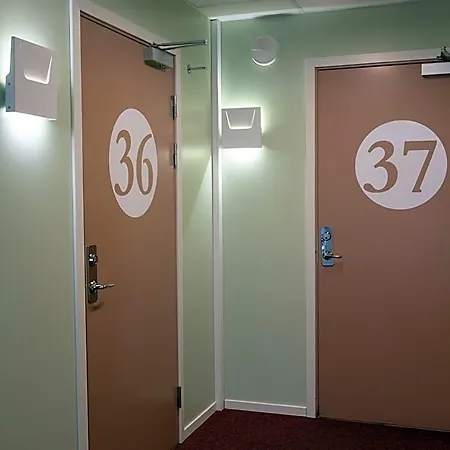 Hotel Torslanda 3*