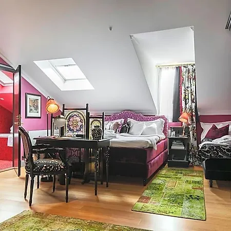 Hotel Dorsia & Restaurant 5*