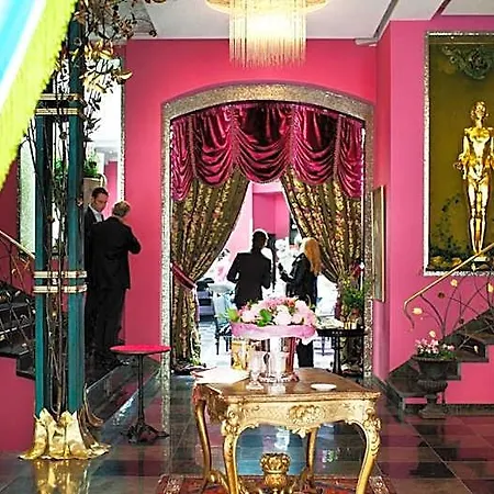 Dorsia & Restaurant 5*