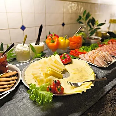 Hotell Center - Sure By Western 3*