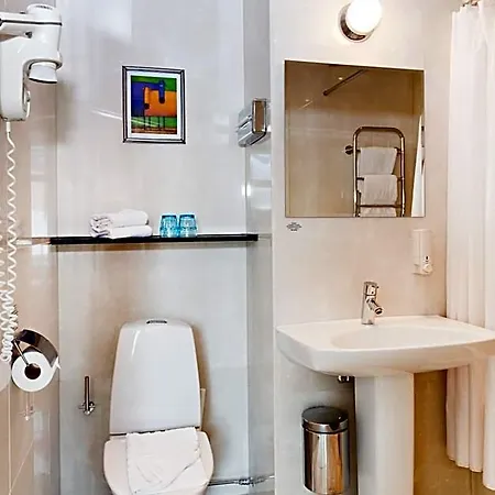 Center - Sure By Western Hotell 3*