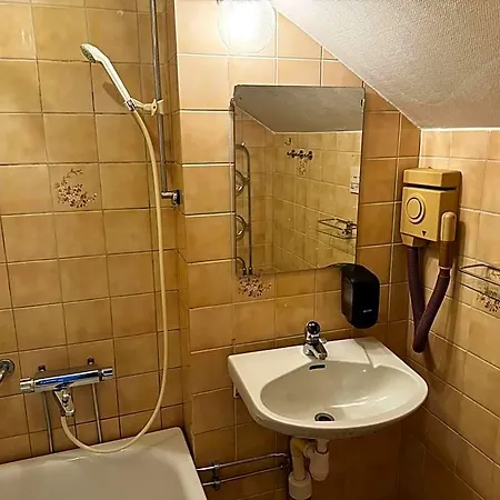 Otel Oergryte 3*