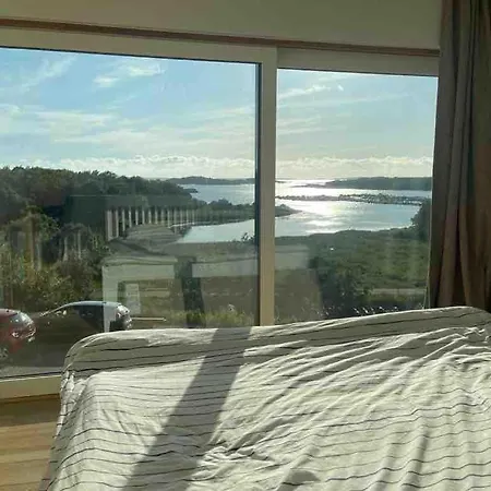 Villa Seaside Panorama With Jetless Hot Tub
