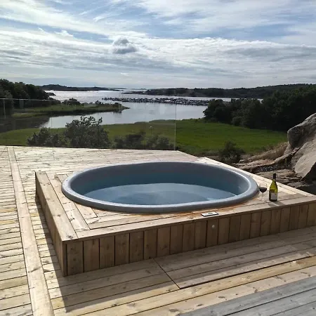 Seaside Panorama With Jetless Hot Tub *