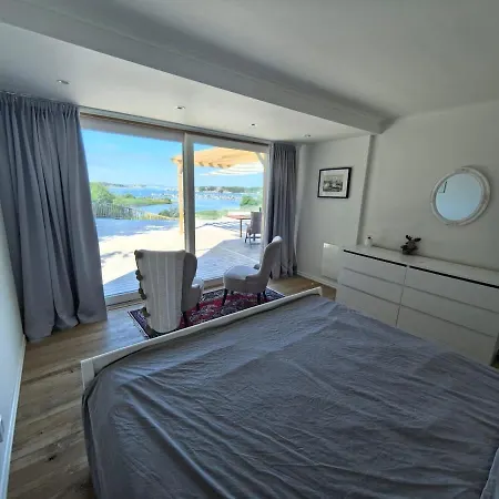 Seaside Panorama With Jetless Hot Tub