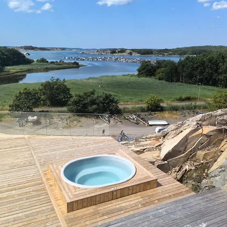 Villa Seaside Panorama With Jetless Hot Tub