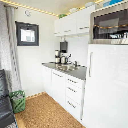 At Sea Houseboat With Rooftop In The Heart Of By Beyond بيت للعطل *