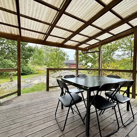 別荘 3 Bedroom Workers Near For 6 People Near Volvo With Free Parking ヨーテボリ